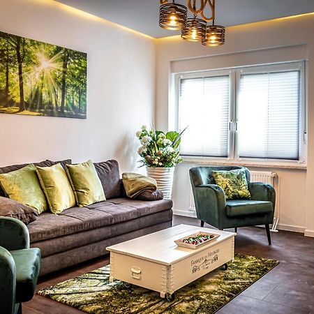 Komfortable Ferienwohnung In Halle Halle  Exterior foto